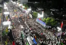 கரூரில் விஜய் பரப்புரை கூட்ட நெரிசலில் சிக்கி குழந்தைகள் உட்பட 40 பேர் உயிரிழப்பு